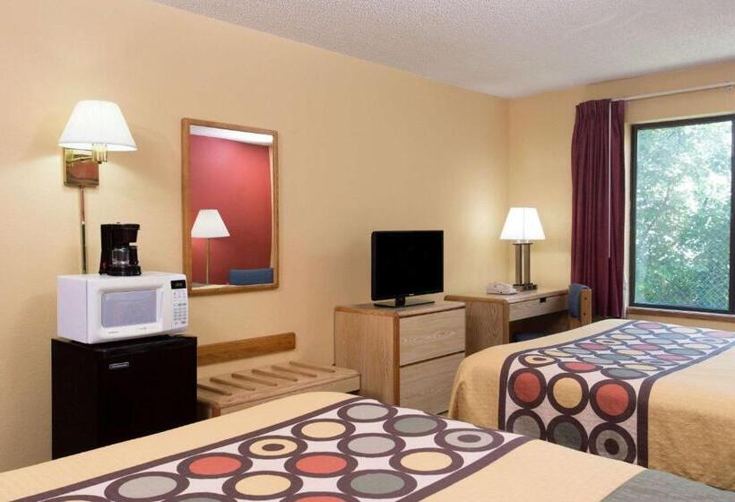 مُتل Super 8 By Wyndham Appleton