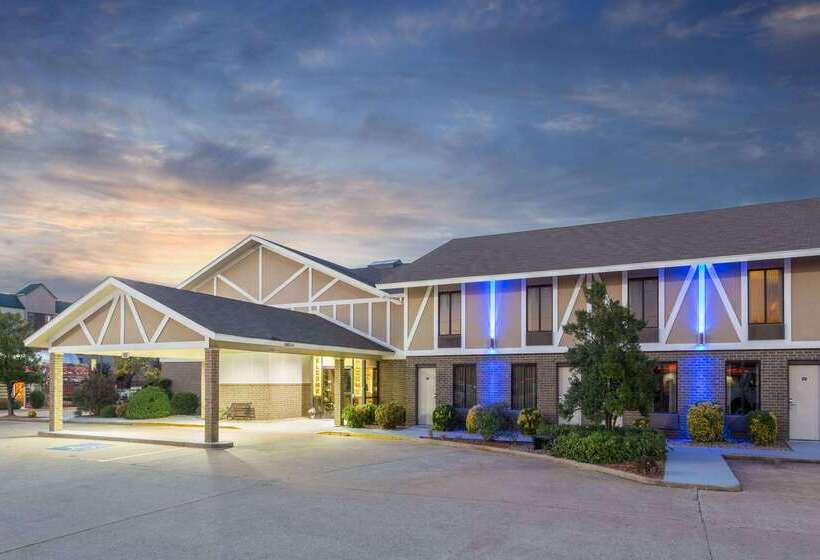 Motel Super 8 By Wyndham Bentonville