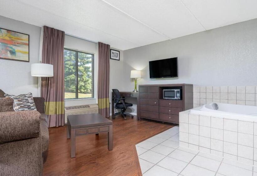 مُتل Super 8 By Wyndham Bloomington/airport