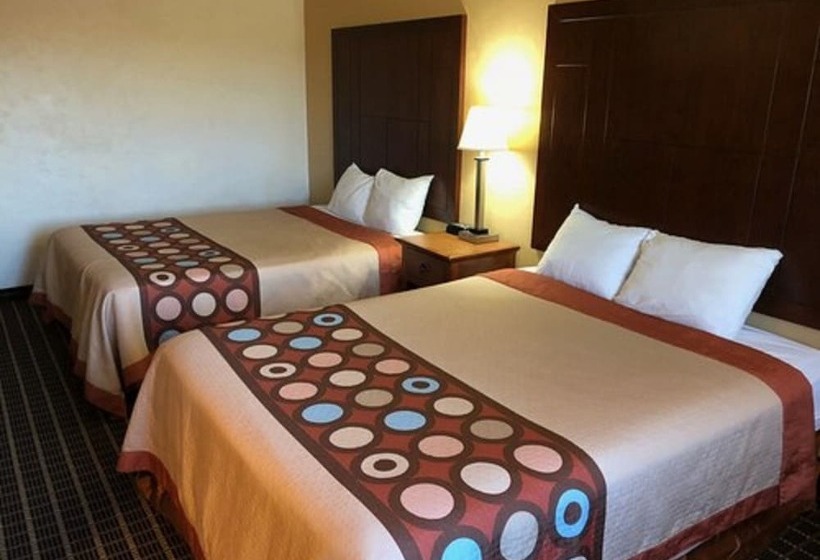 فندق على الطريق Super 8 By Wyndham Klamath Falls