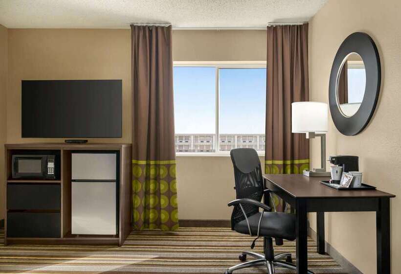 فندق على الطريق Super 8 By Wyndham Liberal Ks