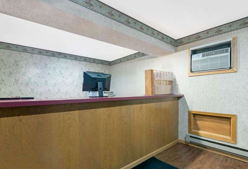 מוטל Super 8 By Wyndham Milbank Sd