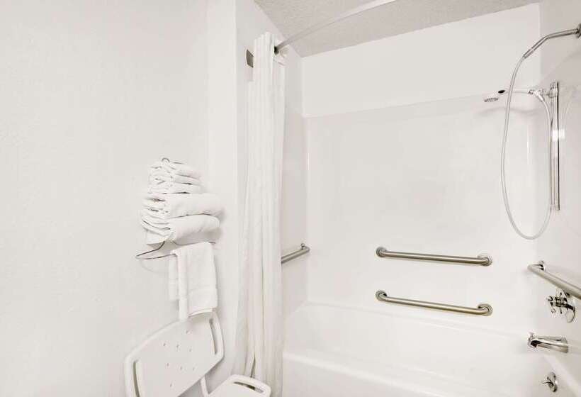 فندق على الطريق Super 8 By Wyndham Newburgh/west Point Stewart Intl Airport