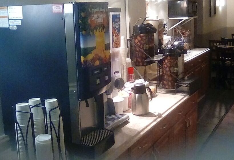 فندق على الطريق Super 8 By Wyndham Newburgh/west Point Stewart Intl Airport