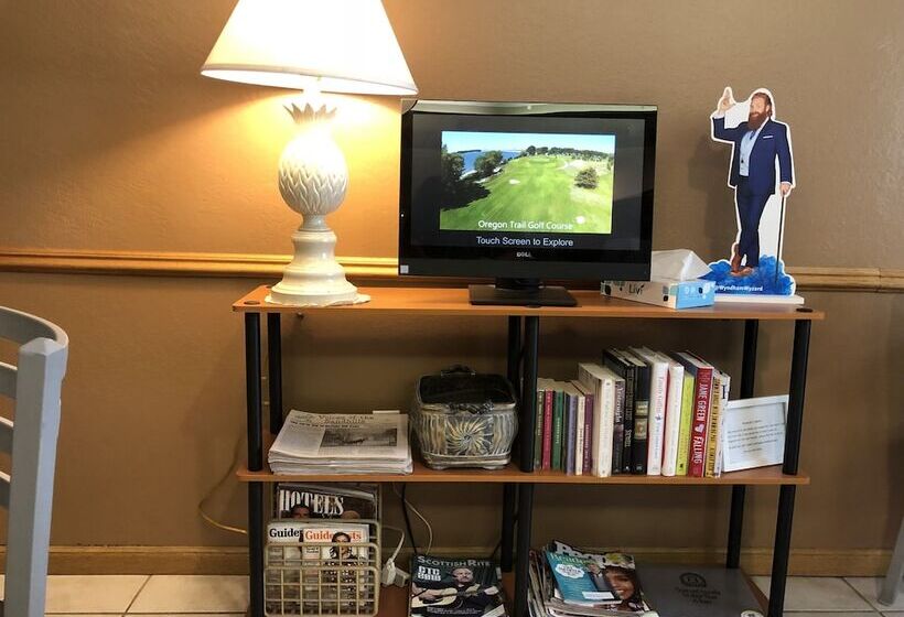 مُتل Super 8 By Wyndham North Platte