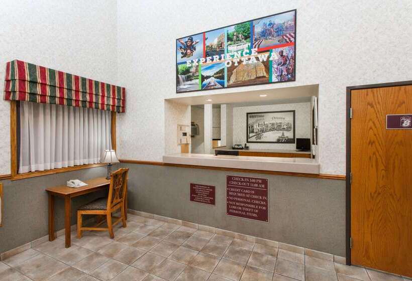 汽车旅馆  Super 8 By Wyndham Ottawa Starved Rock