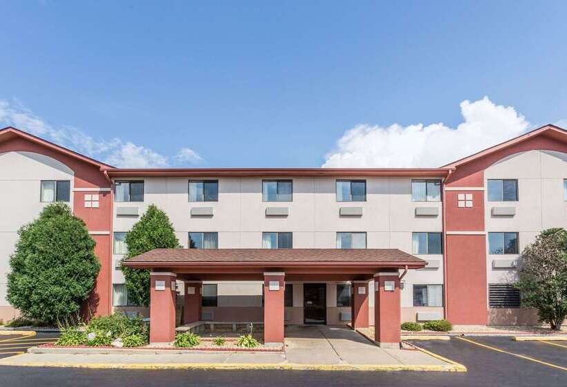 汽车旅馆  Super 8 By Wyndham St. Charles