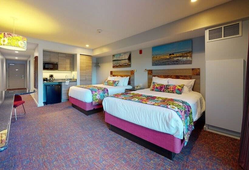 مُتل Surfside On The Lake
