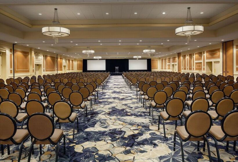 منتجع Doubletree By Hilton Boston North Shore