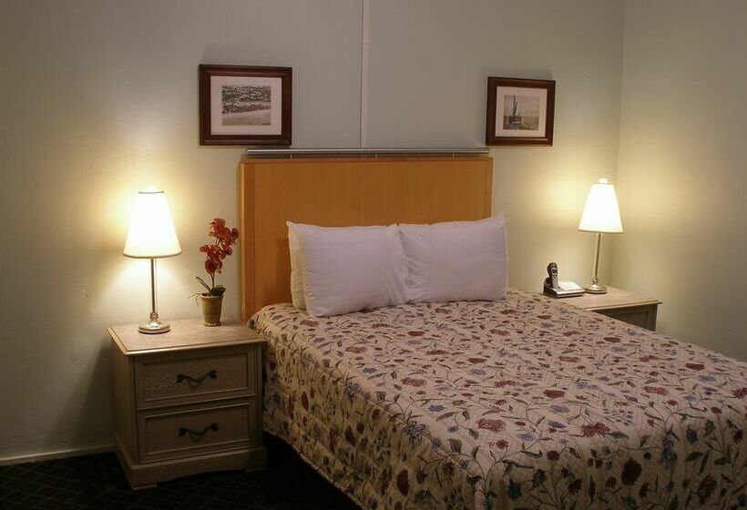 Tavernier Hotel