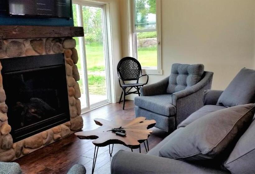 The Ledges Resort & Marina