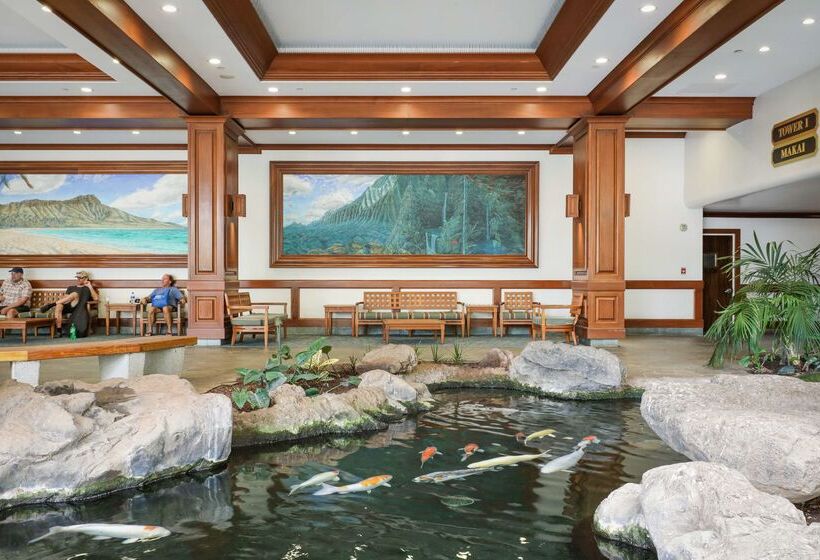 בית מלון כפרי Aston At The Waikiki Banyan