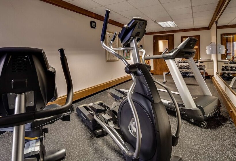 هتل Best Western Plus Ahtanum Inn