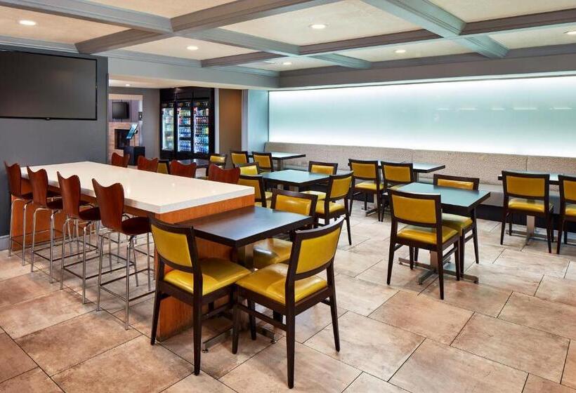 בית מלון כפרי Best Western Plus Meridian Inn & Suites, Anaheim Orange