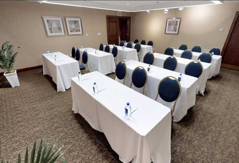 Отель Chase Suites Brea Fullerton   North Orange County