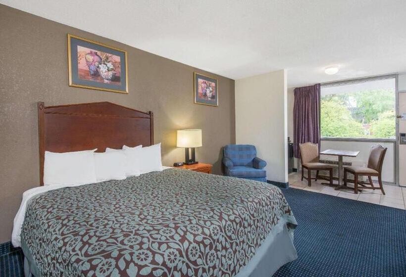 هتل Days Inn By Wyndham Arlington Pentagon