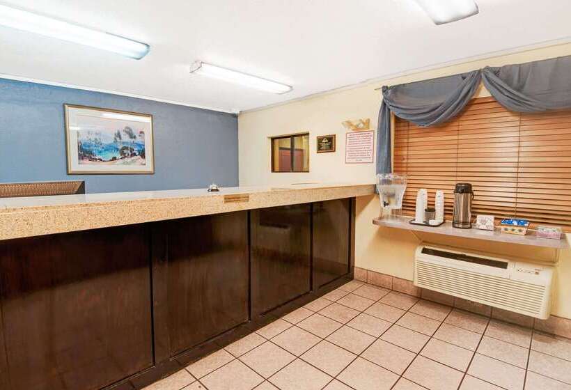 هتل Days Inn By Wyndham El Paso Airport East