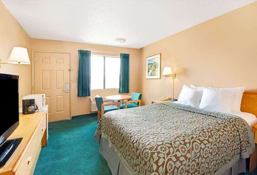 هتل Days Inn By Wyndham El Paso Airport East