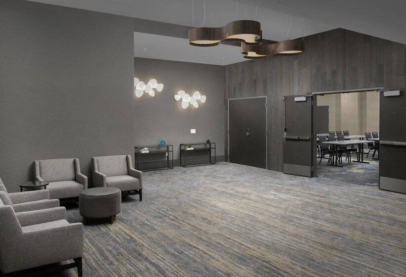 Delta Hotels By Marriott Seattle Everett