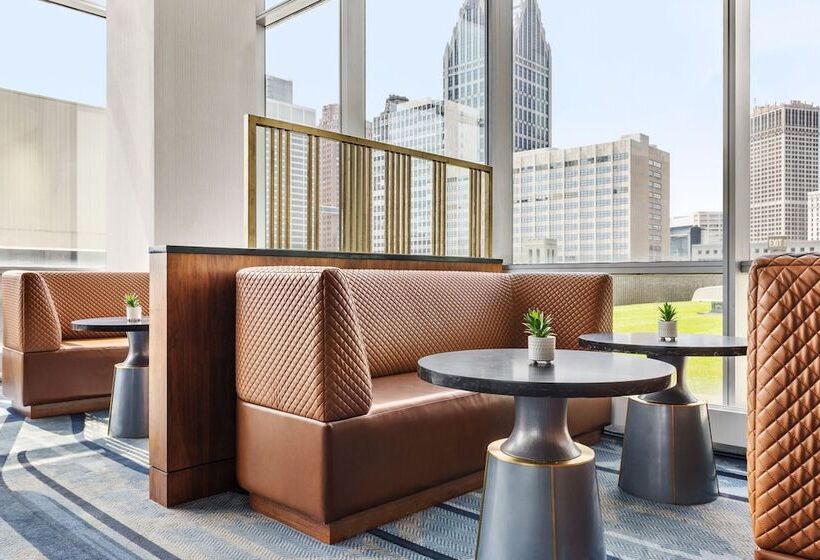 هتل Detroit Marriott At The Renaissance Center