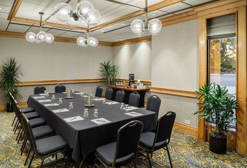 Doubletree By Hilton Hotel Denver