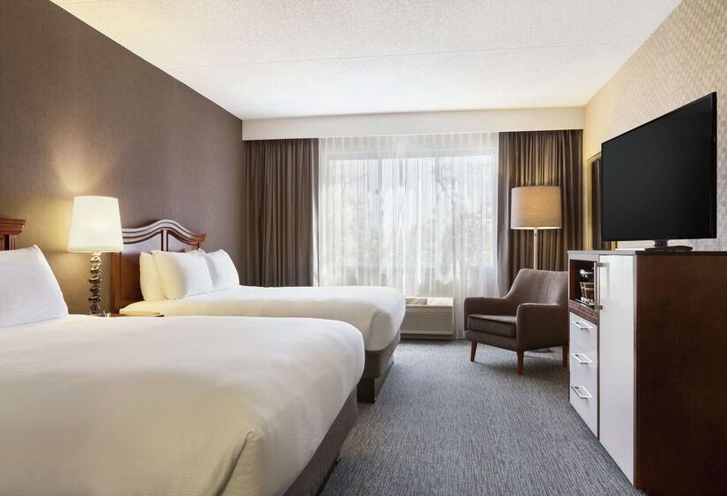 בית מלון כפרי Doubletree By Hilton  Detroit  Novi