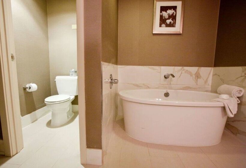 هتل Midland Plaza