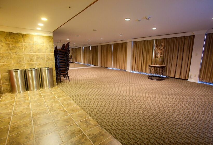 هتل Midland Plaza