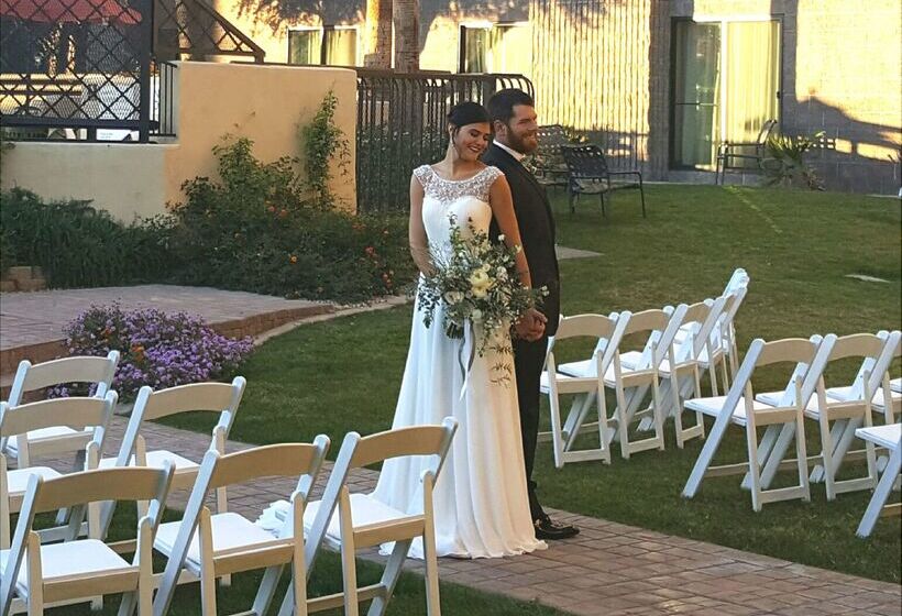 فندق Doubletree By Hilton Phoenix North