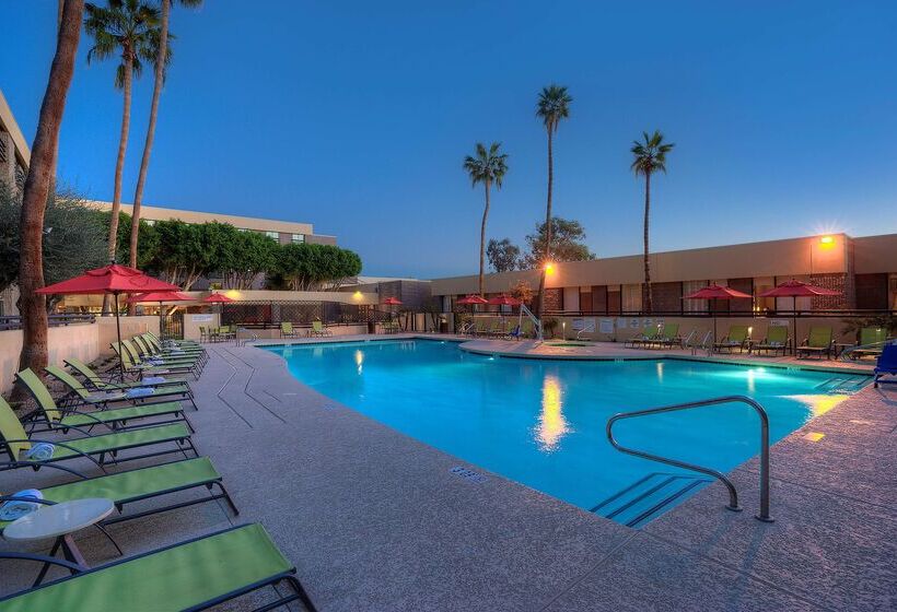 فندق Doubletree By Hilton Phoenix North
