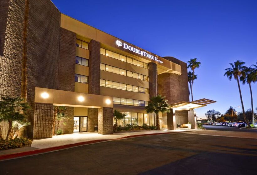 فندق Doubletree By Hilton Phoenix North