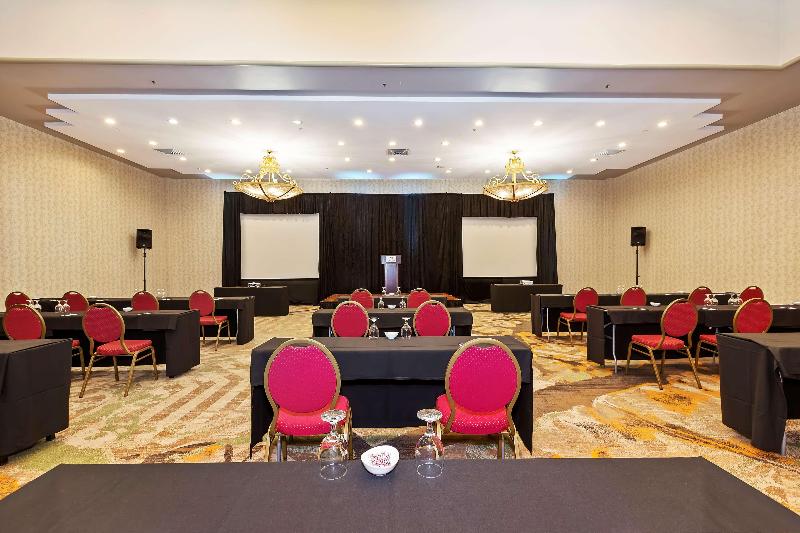 Отель Doubletree By Hilton Whittier Los Angeles