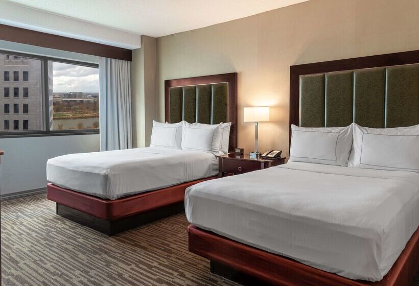 هتل The Capital Suites