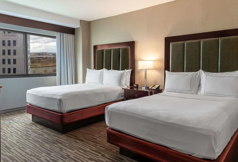 هتل Doubletree Suites By Hilton  Columbus Downtown