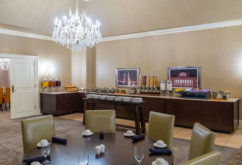 هتل The Capital Suites