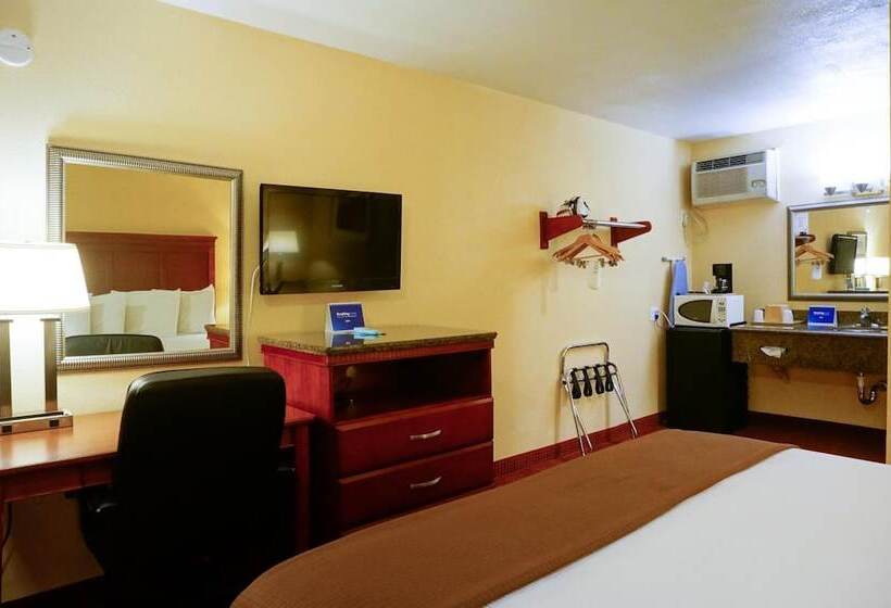בית מלון כפרי Rodeway Inn