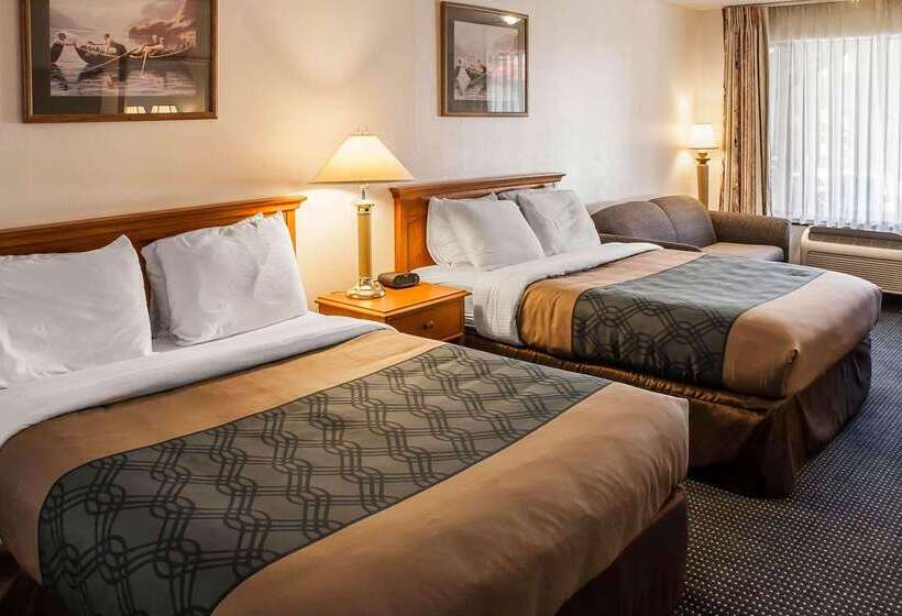 فندق Econo Lodge Inn & Suites