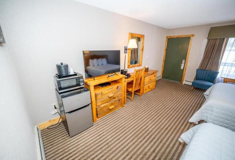 Hotel Estes