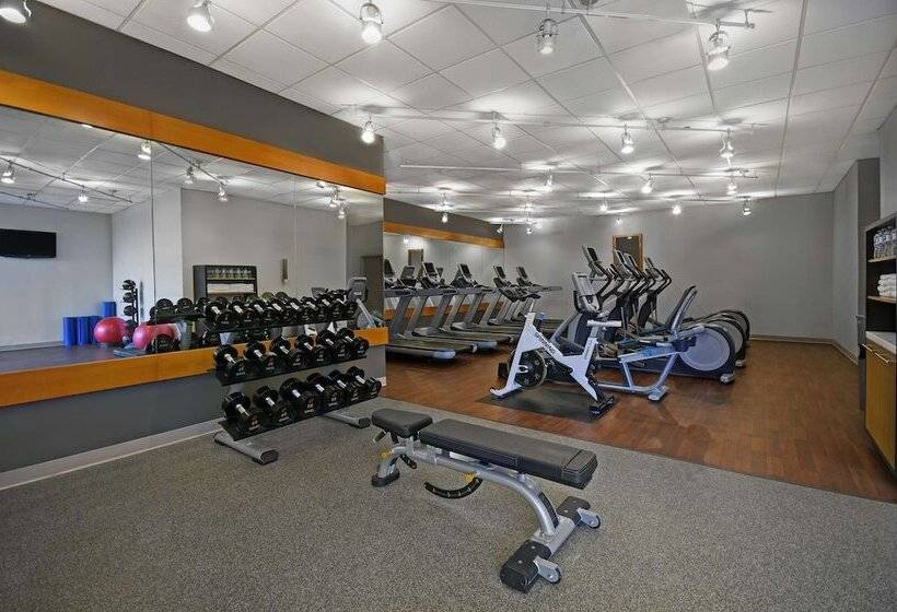 酒店 Hilton Hasbrouck Heights/meadowlands
