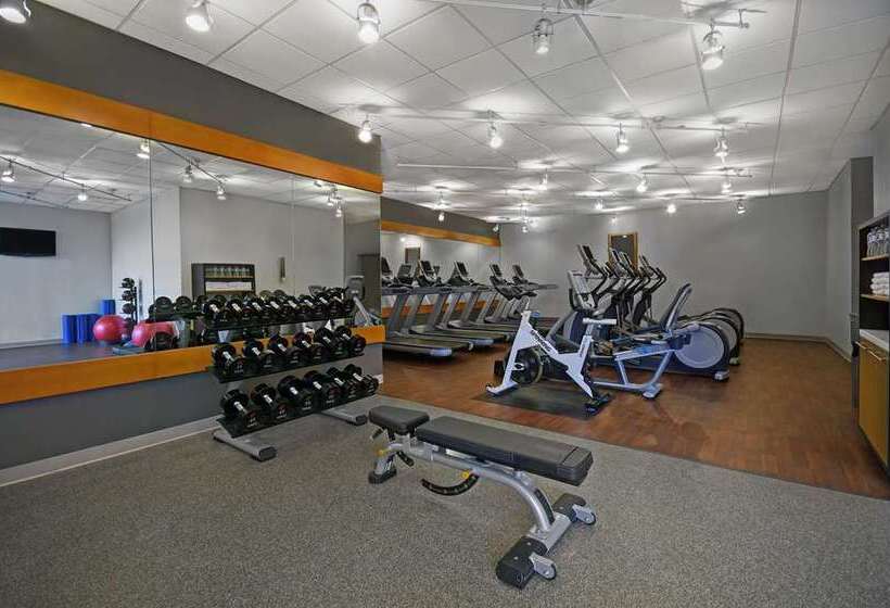 酒店 Hilton Hasbrouck Heights/meadowlands