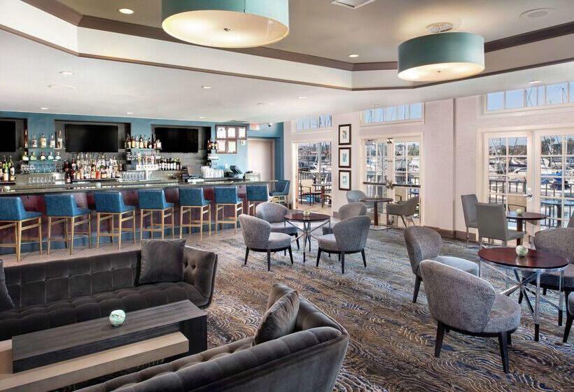 هتل Hilton San Diego Airport/harbor Island