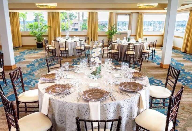 هتل Hilton San Diego Airport/harbor Island
