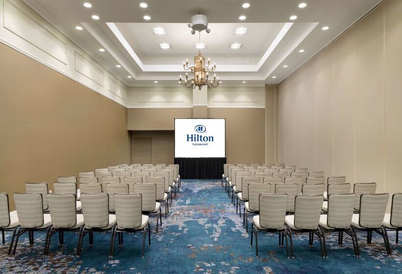 هتل Hilton Tucson East