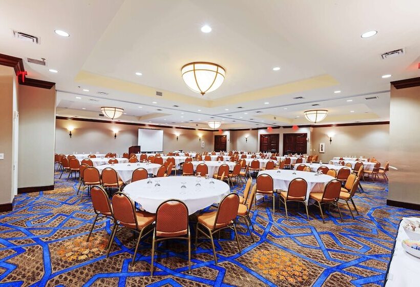 هتل Hilton Waco