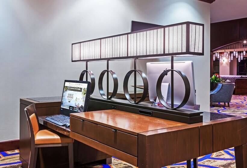 هتل Hilton Waco