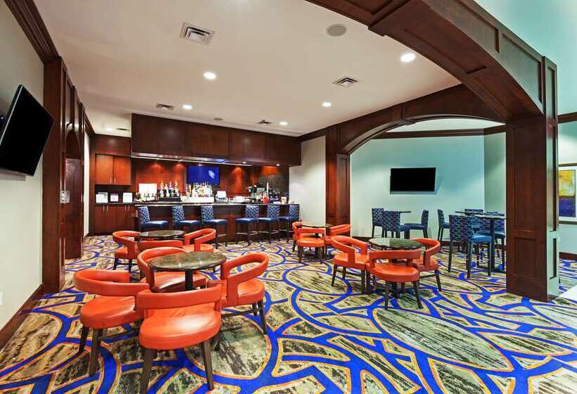 هتل Hilton Waco