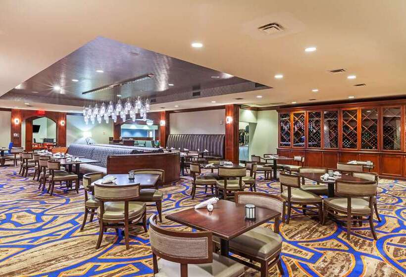 هتل Hilton Waco