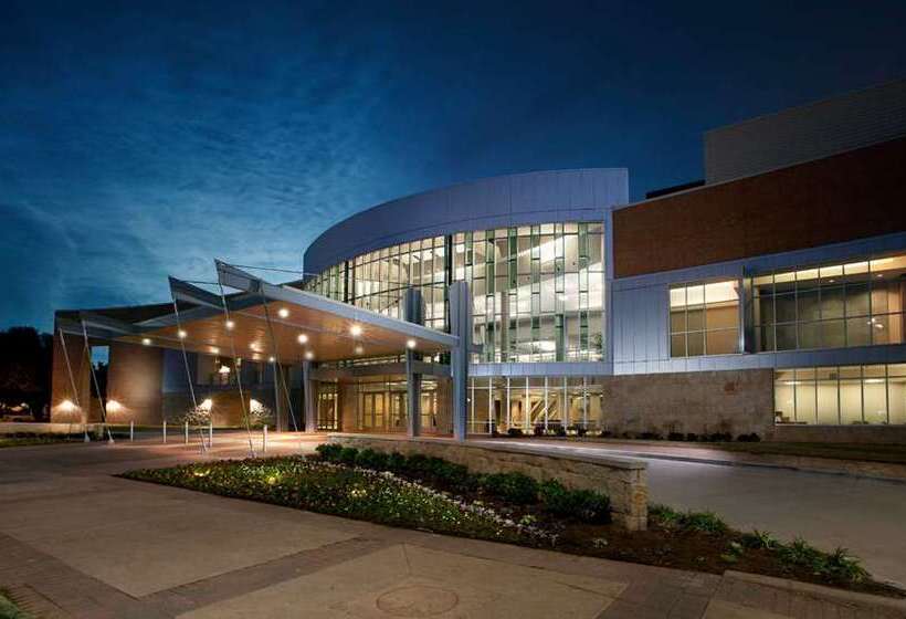 هتل Hilton Waco
