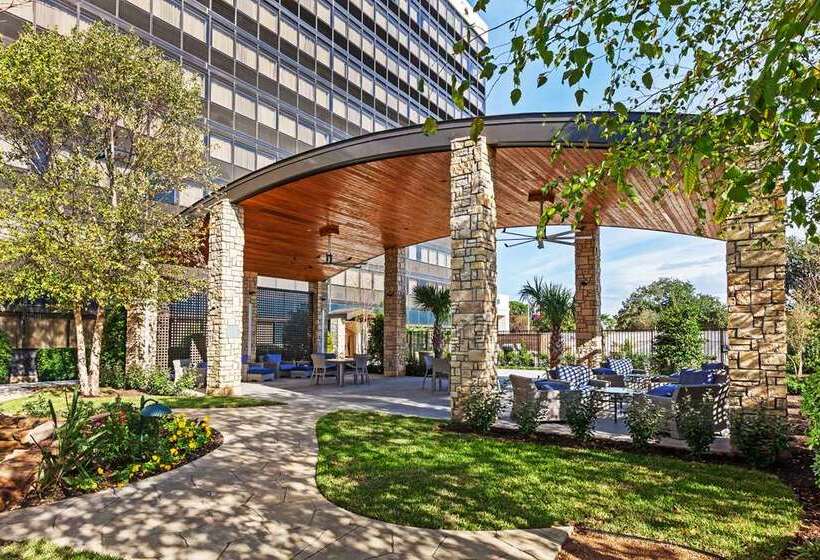 هتل Hilton Waco