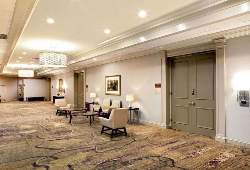 בית מלון כפרי Hilton Woodcliff Lake